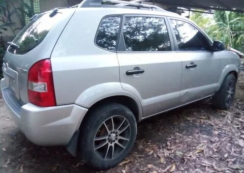 Vendo Hyundai Tucson 2010 - 2/4