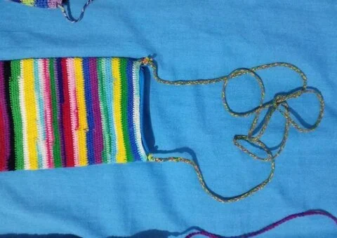 Venta de bolsitas tejidas a mano con diferentes colores - 4/5